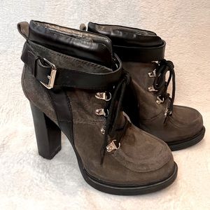 Nine West high heel lace up boots gray suede size 8